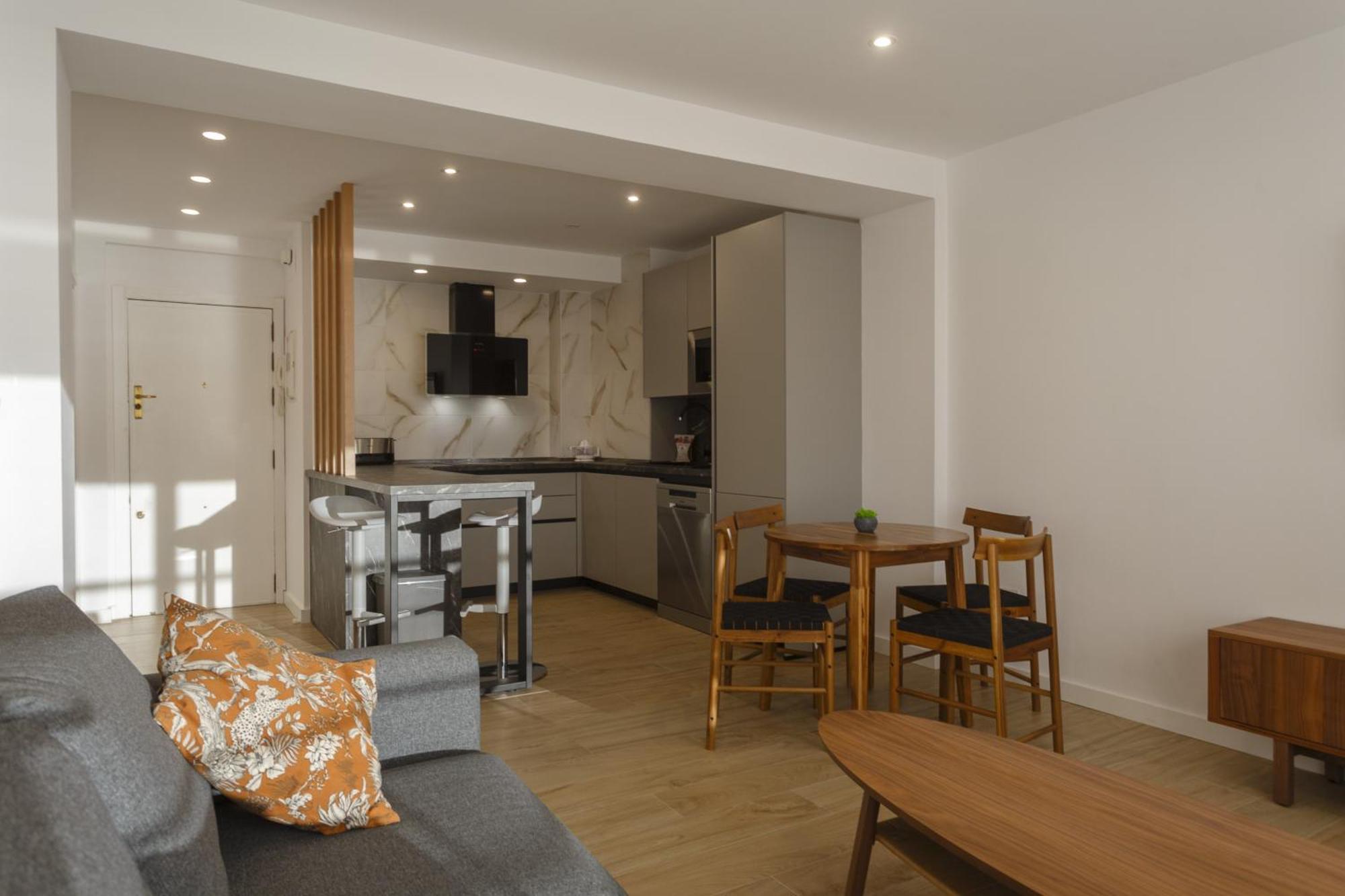 Delfin Sunny By Cadiz4rentals *